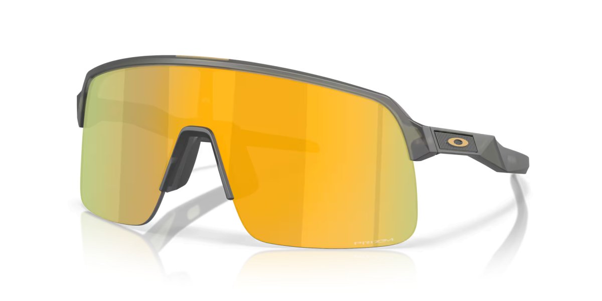 画像1: 【OAKLEY正規販売品】オークリーサングラス　OO9463A-3339　Sutro Lite （スートロ ライト）Latitude Collection（ラティチュード・コレクション）(Low Bridge Fit)  (1)