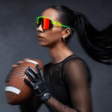 Oakley Stunt Devil OO9517 マットウラニウム 着用イメージ