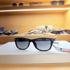 【即日発送】レイバン Ray-Ban正規品 WAYFARER（ウェイファーラー） RB2132F 601S78 実物画像 