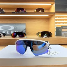【即日発送/30%OFF】オークリー スタントデビル OO9517-0439 サングラス プリズムサファイア OAKLEY Stunt Devil 実物画像