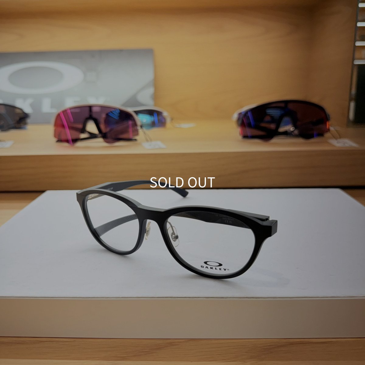 【40%OFF】OAKLEY オークリー OX8057 Draw Up ドローアップ サテンブラック ラウンド メガネ フレーム単体 実物画像