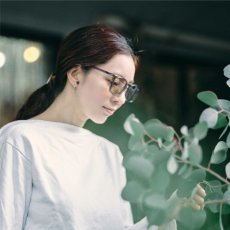 【最短即日発送】SOLAIZ ソライズ SLD-005 サングラス 近赤外線カット・UVカット エイジングケア 医療用 着用画像